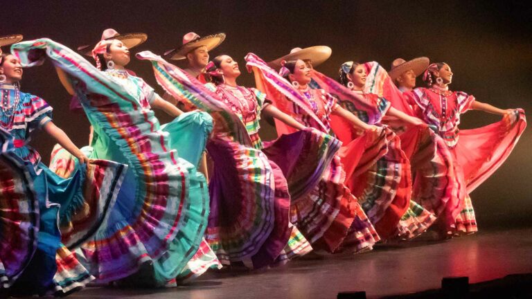 Ballet Folklorico de Los Angeles – Artcore